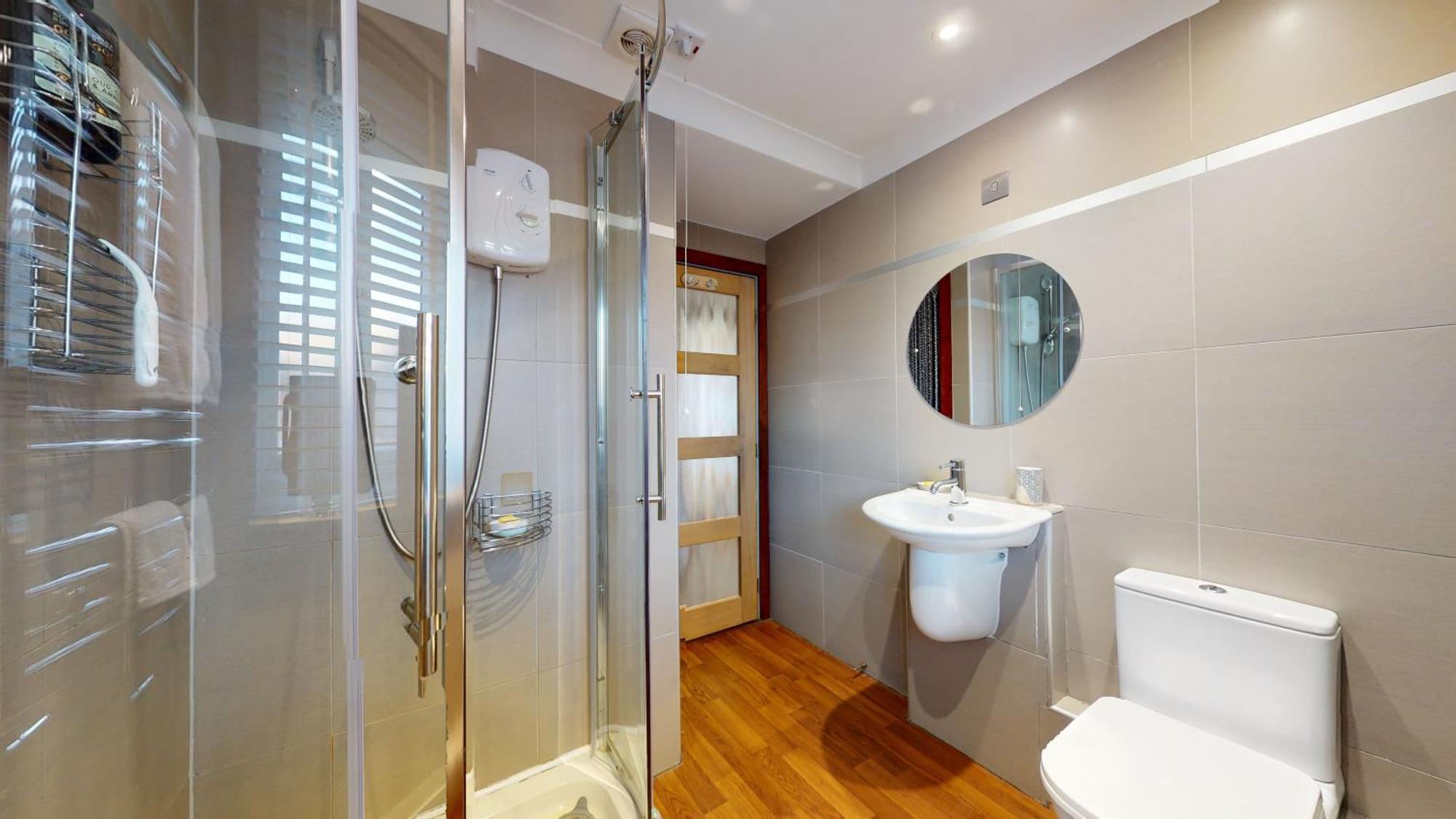Marina - Water View - Sleeps 5