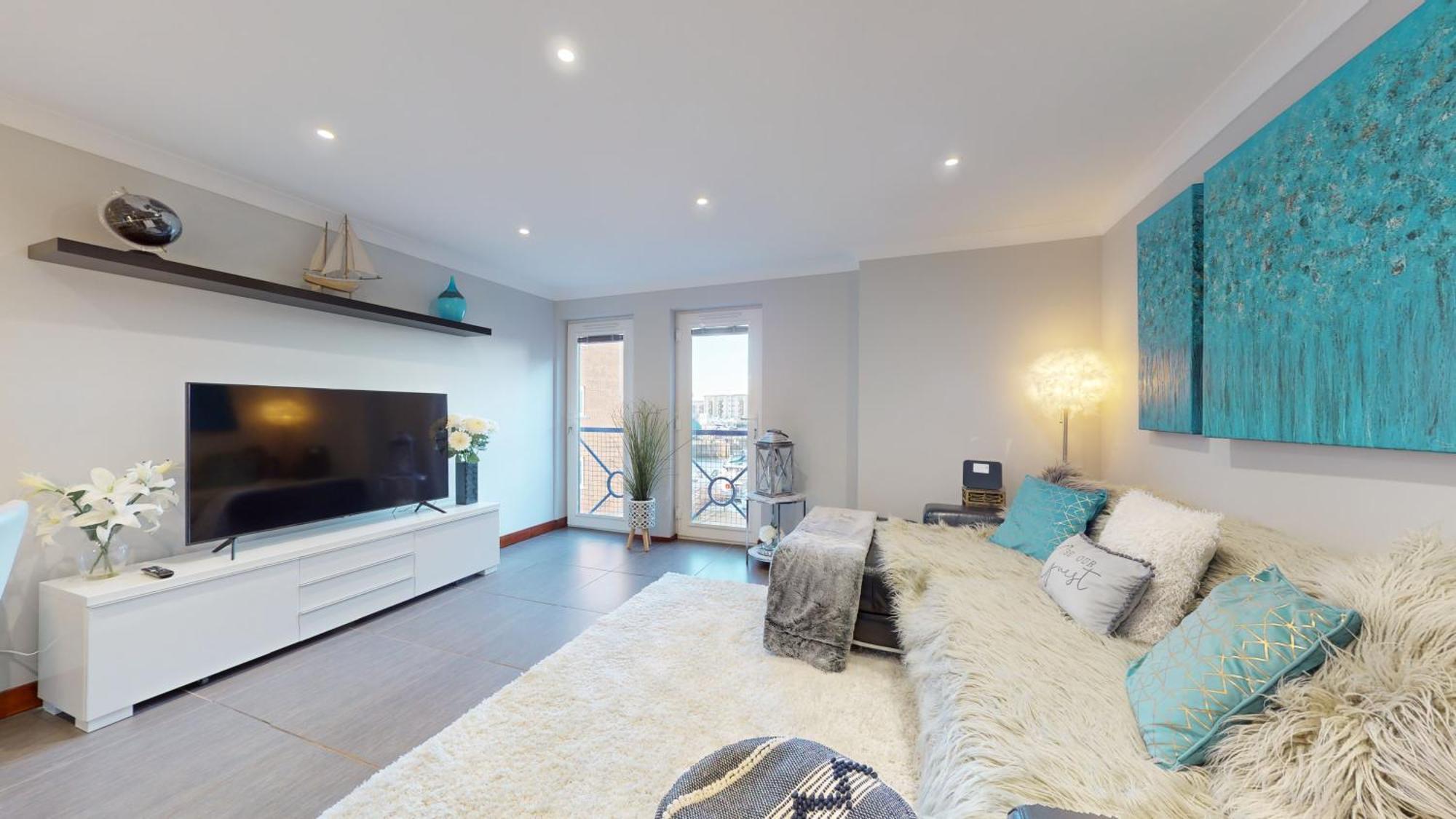 Marina - Water View - Sleeps 5 *