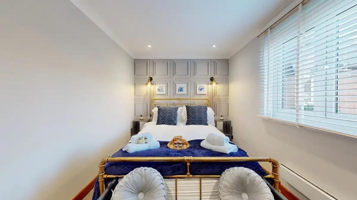 Marina - Water View - Sleeps 5 Swansea